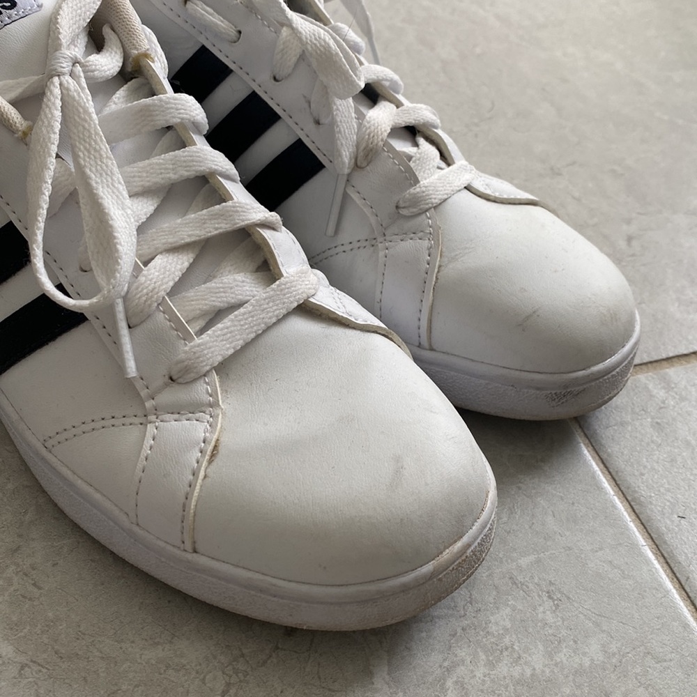 Adidas Shoes - Picture 3 of 8